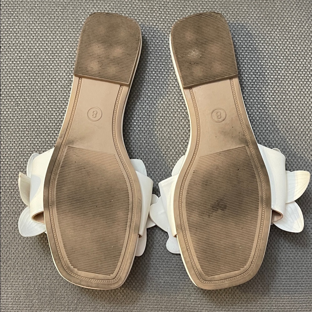 A New Day Women's White Floral Slide Sandals - Picture 4 of 5
